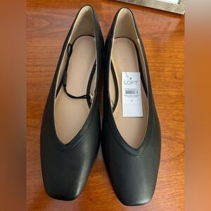 LOFT Black Classic V-Neck Ballet Flats